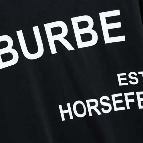 Replica Burberry T-Shirts Short Sleeved For Unisex #1478485 $42.00 USD for Wholesale