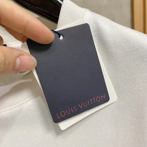 Replica Louis Vuitton LV T-Shirts Short Sleeved For Unisex #1480344 $52.00 USD for Wholesale