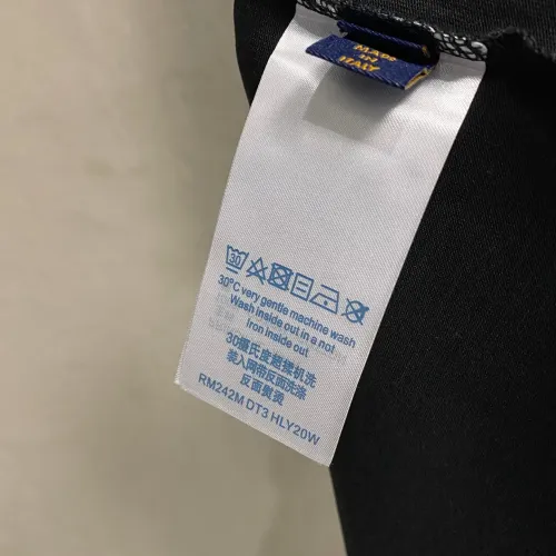 Replica Louis Vuitton LV T-Shirts Short Sleeved For Unisex #1480345 $52.00 USD for Wholesale