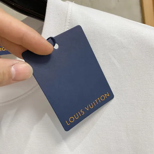Replica Louis Vuitton LV T-Shirts Short Sleeved For Unisex #1480346 $52.00 USD for Wholesale
