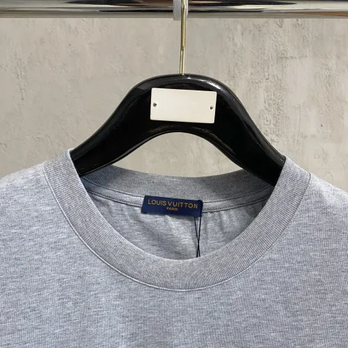 Replica Louis Vuitton LV T-Shirts Short Sleeved For Unisex #1480350 $56.00 USD for Wholesale