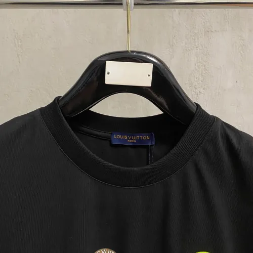 Replica Louis Vuitton LV T-Shirts Short Sleeved For Unisex #1480351 $56.00 USD for Wholesale