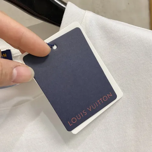 Replica Louis Vuitton LV T-Shirts Short Sleeved For Unisex #1480354 $56.00 USD for Wholesale