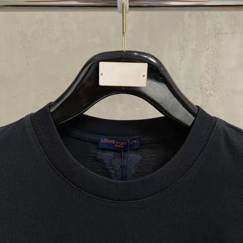 Replica Louis Vuitton LV T-Shirts Short Sleeved For Unisex #1480355 $56.00 USD for Wholesale