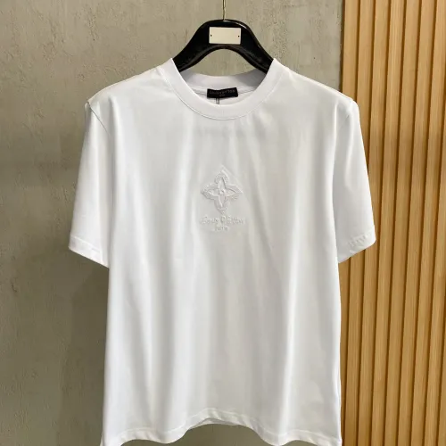 Replica Louis Vuitton LV T-Shirts Short Sleeved For Unisex #1480386 $56.00 USD for Wholesale
