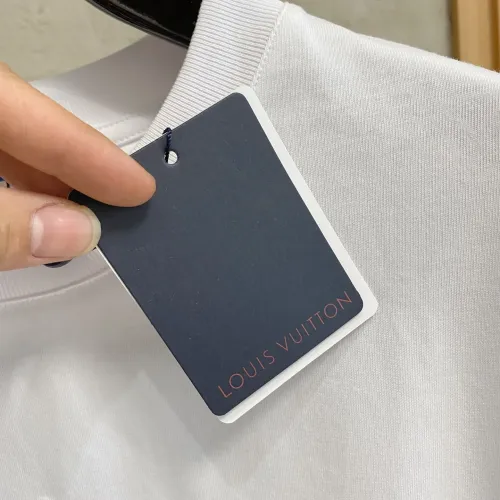 Replica Louis Vuitton LV T-Shirts Short Sleeved For Unisex #1480386 $56.00 USD for Wholesale