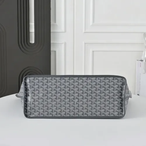 Replica Goyard AAA Quality Shoulder Bags For Women #1481129 $82.00 USD for Wholesale