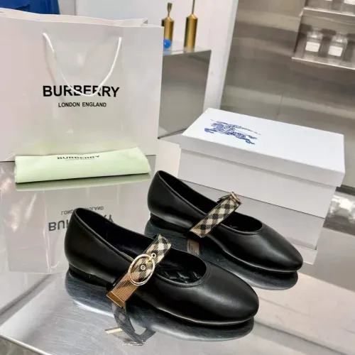 Replica Burberry Flat Shoes For Women #1482952 $85.00 USD for Wholesale