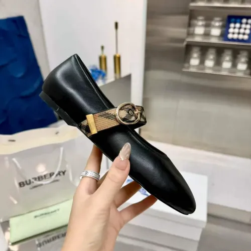 Replica Burberry Flat Shoes For Women #1482952 $85.00 USD for Wholesale