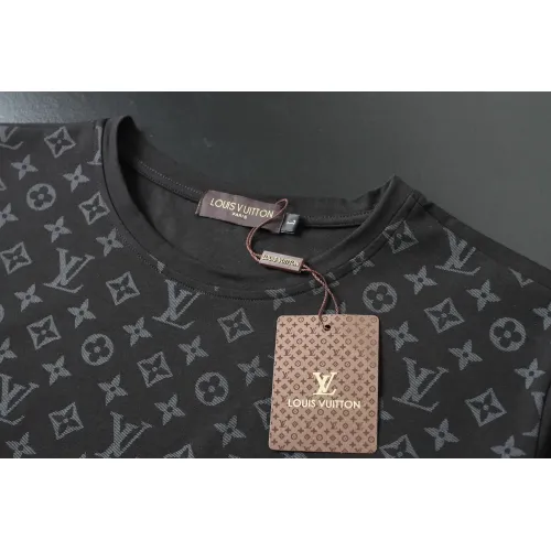 Replica Louis Vuitton LV T-Shirts Short Sleeved For Men #1483472 $29.00 USD for Wholesale