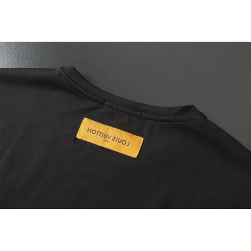 Replica Louis Vuitton LV T-Shirts Short Sleeved For Men #1483474 $29.00 USD for Wholesale