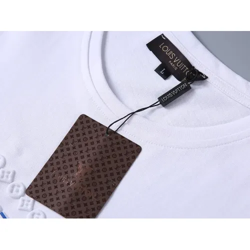 Replica Louis Vuitton LV T-Shirts Short Sleeved For Men #1483475 $29.00 USD for Wholesale