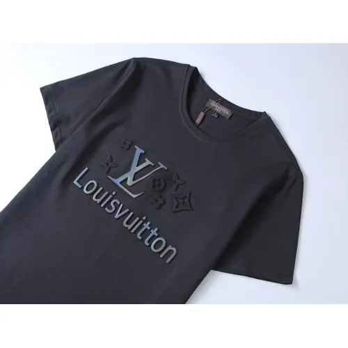 Replica Louis Vuitton LV T-Shirts Short Sleeved For Men #1483478 $29.00 USD for Wholesale