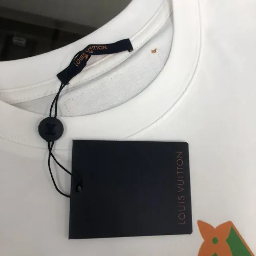 Replica Louis Vuitton LV T-Shirts Short Sleeved For Men #1484155 $45.00 USD for Wholesale
