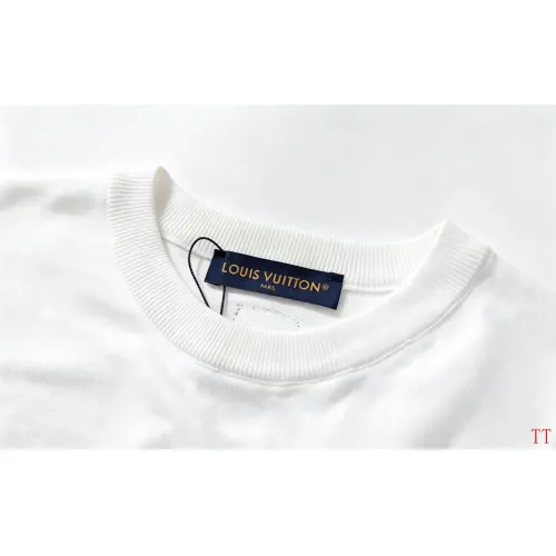 Replica Louis Vuitton LV T-Shirts Short Sleeved For Unisex #1484346 $45.00 USD for Wholesale