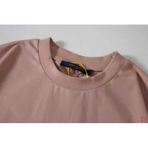 Replica Louis Vuitton LV T-Shirts Short Sleeved For Unisex #1484355 $42.00 USD for Wholesale