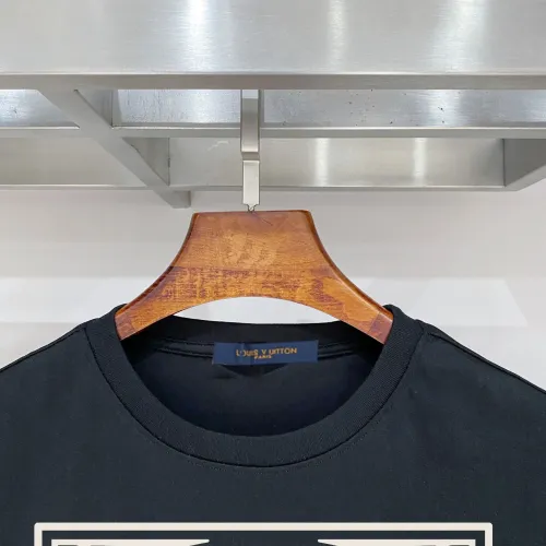Replica Louis Vuitton LV T-Shirts Short Sleeved For Men #1484590 $39.00 USD for Wholesale