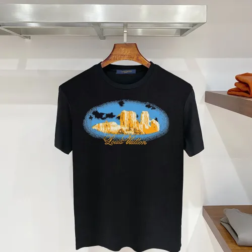 Wholesale Louis Vuitton LV T-Shirts Short Sleeved For Men #1484600 $39.00 USD, Wholesale Quality Replica Louis Vuitton LV T-Shirts