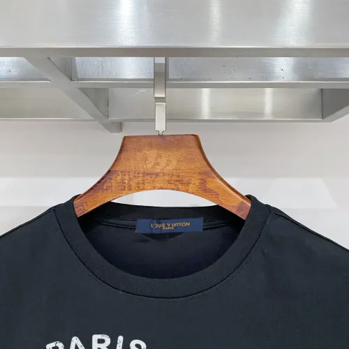 Replica Louis Vuitton LV T-Shirts Short Sleeved For Men #1484602 $39.00 USD for Wholesale
