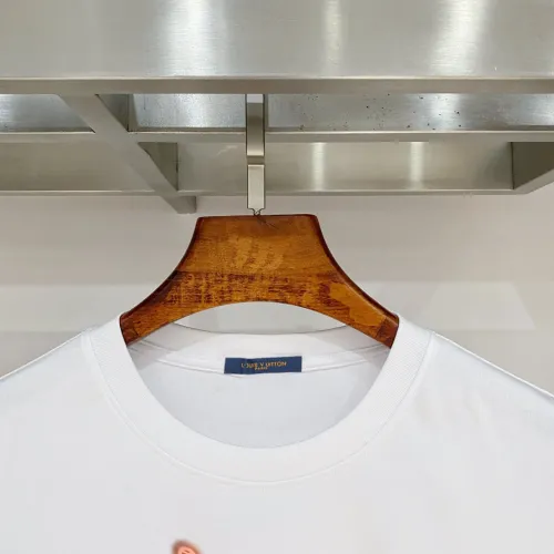 Replica Louis Vuitton LV T-Shirts Short Sleeved For Men #1484614 $39.00 USD for Wholesale