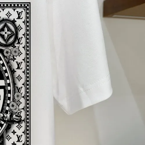 Replica Louis Vuitton LV T-Shirts Short Sleeved For Men #1484618 $39.00 USD for Wholesale