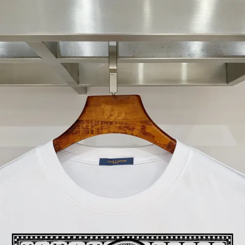Replica Louis Vuitton LV T-Shirts Short Sleeved For Men #1484618 $39.00 USD for Wholesale
