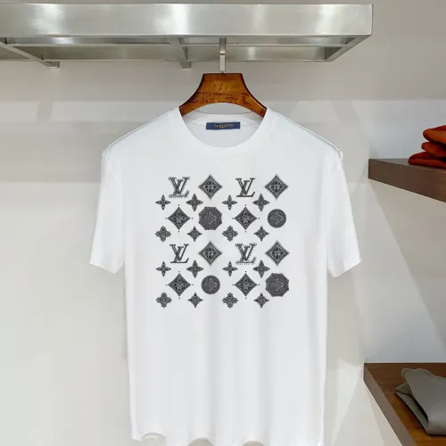 Wholesale Louis Vuitton LV T-Shirts Short Sleeved For Men #1484635 $39.00 USD, Wholesale Quality Replica Louis Vuitton LV T-Shirts