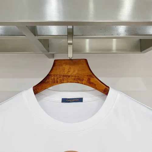 Replica Louis Vuitton LV T-Shirts Short Sleeved For Men #1484637 $39.00 USD for Wholesale