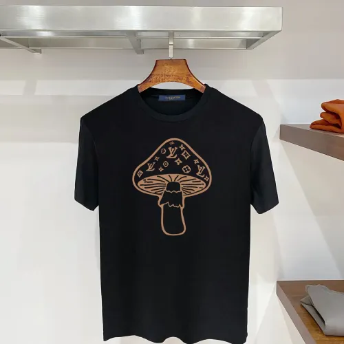 Wholesale Louis Vuitton LV T-Shirts Short Sleeved For Men #1484638 $39.00 USD, Wholesale Quality Replica Louis Vuitton LV T-Shirts