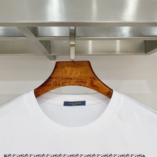 Replica Louis Vuitton LV T-Shirts Short Sleeved For Men #1484645 $39.00 USD for Wholesale