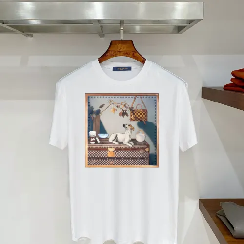 Wholesale Louis Vuitton LV T-Shirts Short Sleeved For Men #1484647 $39.00 USD, Wholesale Quality Replica Louis Vuitton LV T-Shirts