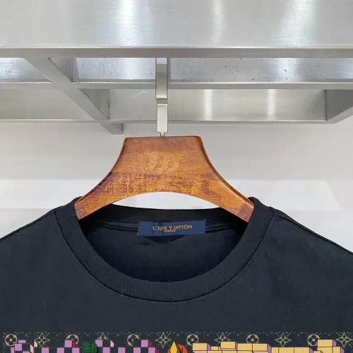 Replica Louis Vuitton LV T-Shirts Short Sleeved For Men #1484650 $39.00 USD for Wholesale