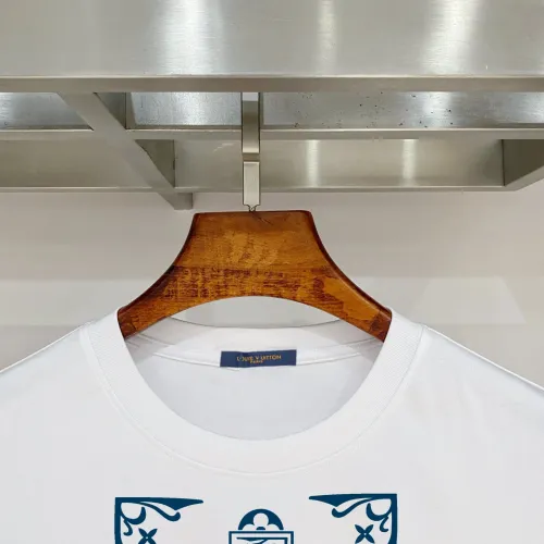 Replica Louis Vuitton LV T-Shirts Short Sleeved For Men #1484651 $39.00 USD for Wholesale