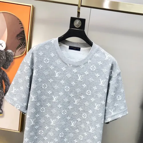 Replica Louis Vuitton LV Tracksuits Short Sleeved For Men #1484723 $88.00 USD for Wholesale