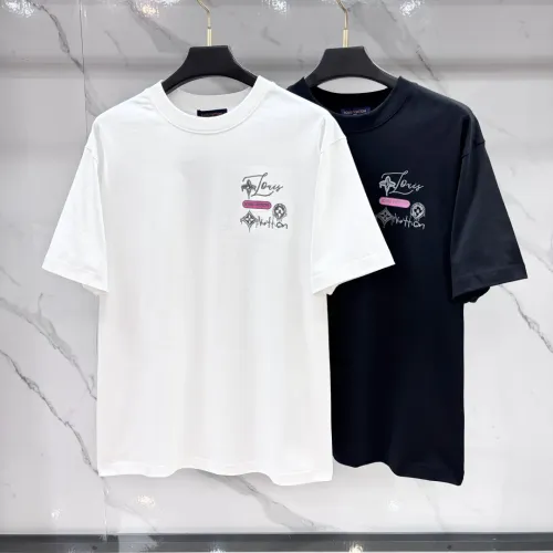 Replica Louis Vuitton LV T-Shirts Short Sleeved For Unisex #1484759 $60.00 USD for Wholesale