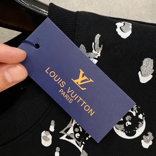 Replica Louis Vuitton LV Tracksuits Short Sleeved For Men #1484820 $112.00 USD for Wholesale