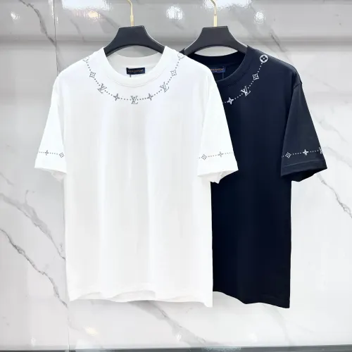 Replica Louis Vuitton LV T-Shirts Short Sleeved For Men #1484973 $68.00 USD for Wholesale